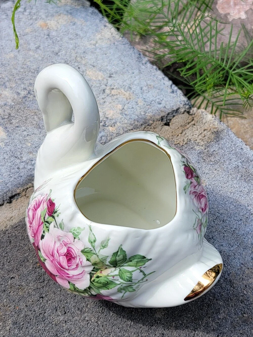 Vintage Formalities By Baum Bros. Porcelain Swan Figurine Planter Pink/Red Roses